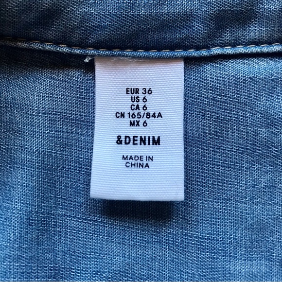 SOLD ✨ Denim coastal cowgirl look Lyocell button down western dress shirt - Picture 3 of 4